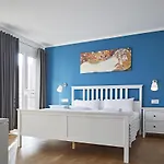 Nonstop - Ubernacht - Hostelhotelhome アウグスブルク