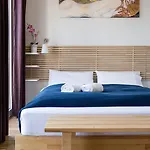 Nonstop - Ubernacht - Hostelhotelhome ホテル