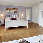 Nonstop - Ubernacht - Hostelhotelhome ホテル
