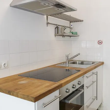 Hotell Nonstop - Ubernacht - Hostelhotelhome