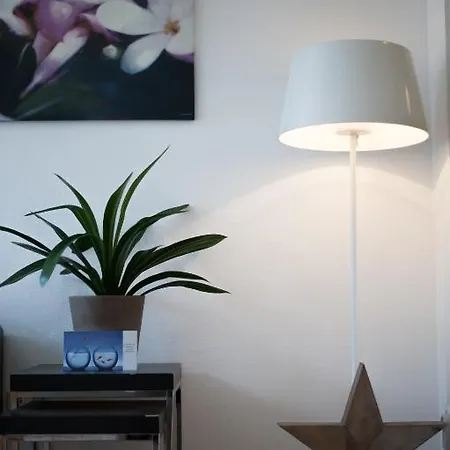 Nonstop - Ubernacht - Hostelhotelhome Hotell Augsburg