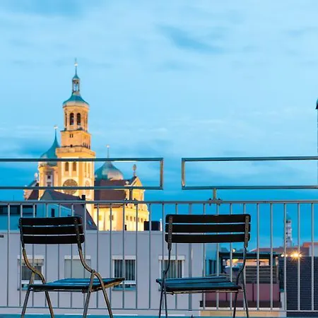 Nonstop - Ubernacht - Hostelhotelhome Hotell