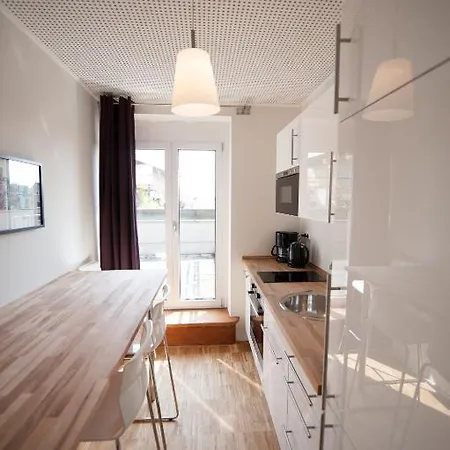 Hotell Nonstop - Ubernacht - Hostelhotelhome Augsburg