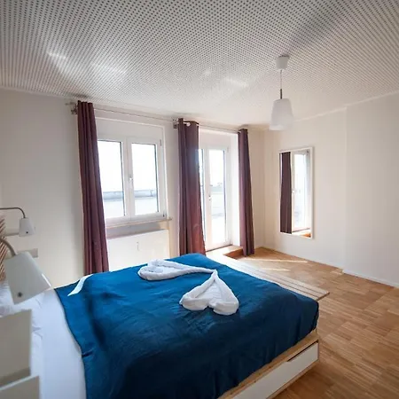 Nonstop - Ubernacht - Hostelhotelhome Augsburg