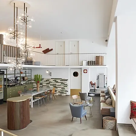 Nonstop - Ubernacht - Hostelhotelhome Augsburg