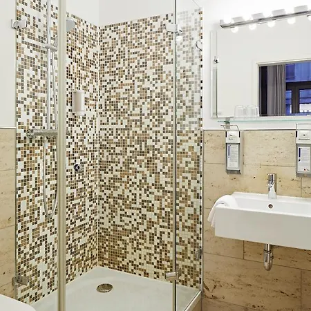 Nonstop - Ubernacht - Hostelhotelhome Hotell 2*