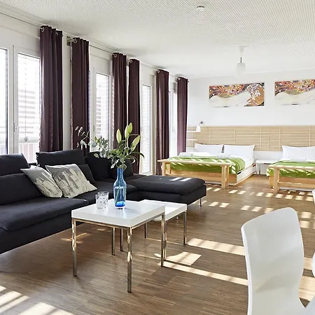Nonstop - Ubernacht - Hostelhotelhome Hotell 2*