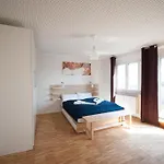 Nonstop - Ubernacht - Hostelhotelhome