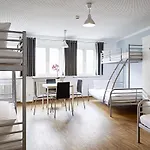 Otel Nonstop - Ubernacht - Hostelhotelhome 2*