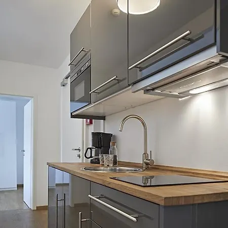 Nonstop Hotel Augsburg - Uebernacht - Hostelhotelhome - 2*