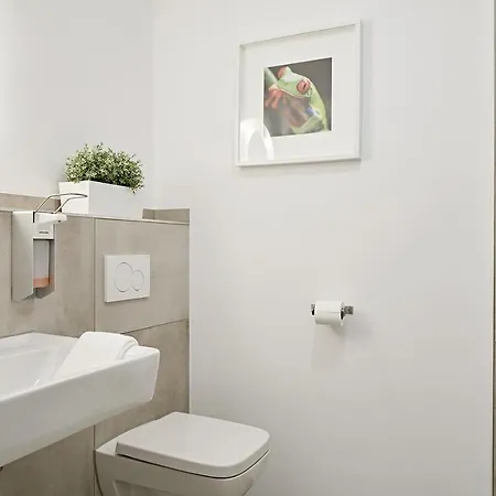 Nonstop - Ubernacht - Hostelhotelhome 2* Augusta