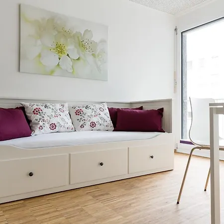 Nonstop Hotel Augsburg - Uebernacht - Hostelhotelhome - Augsburg