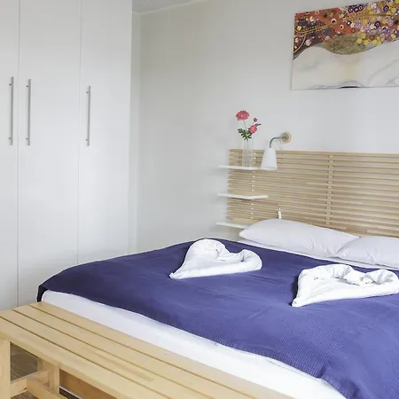Nonstop - Ubernacht - Hostelhotelhome מלון