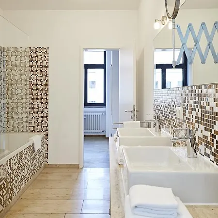 Hotel Nonstop Hotel Augsburg - Uebernacht - Hostelhotelhome - Augsburg