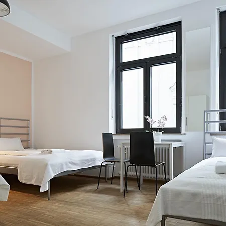 Nonstop Hotel Augsburg - Uebernacht - Hostelhotelhome - Hotel Augsburg