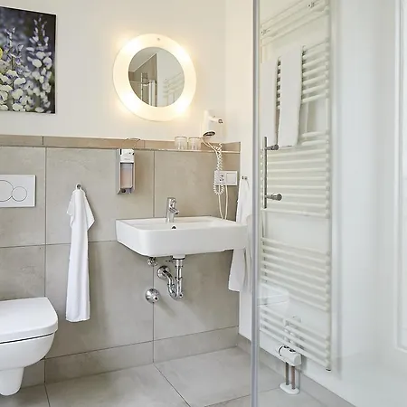 Nonstop Hotel Augsburg - Uebernacht - Hostelhotelhome -