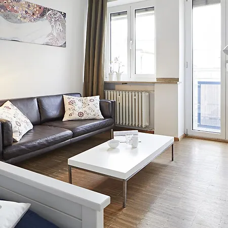 Nonstop Hotel Augsburg - Uebernacht - Hostelhotelhome -