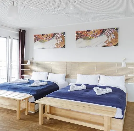 Nonstop - Ubernacht - Hostelhotelhome 酒店 2*