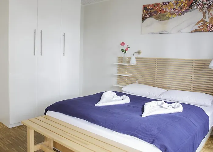 Nonstop - Ubernacht - Hostelhotelhome 酒店