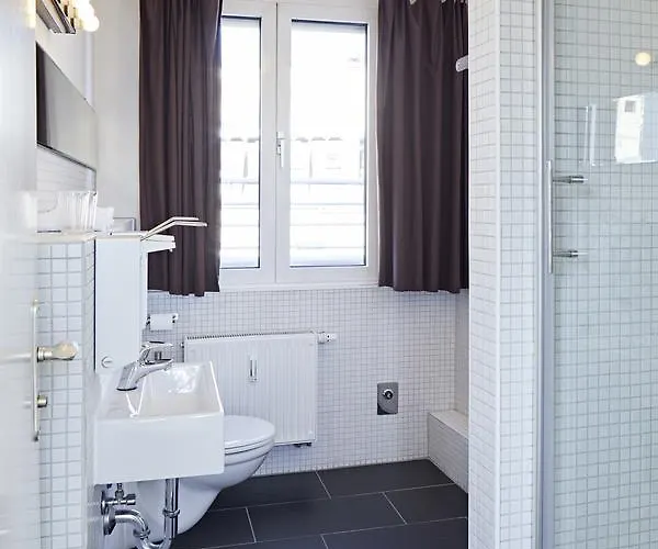 Nonstop - Ubernacht - Hostelhotelhome 奥格斯堡