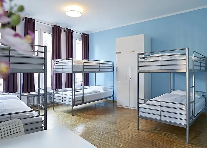 Nonstop - Ubernacht - Hostelhotelhome 酒店